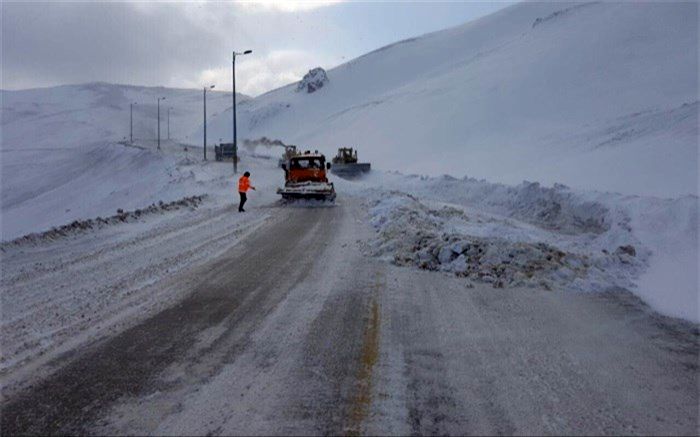 تردد در راه های استان البرز با کندی صورت می گیرد