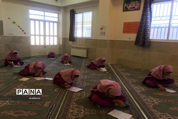 برگزاری مسابقه عطر انتظاردر مدارس ابرکوه