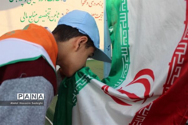 صبحگاه و کلاس دبیرستان سراج دوره اول شهرستان بوشهر