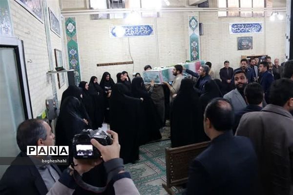 وداع با شهید گمنام دراداره‌کل آموزش و پرورش استان یزد