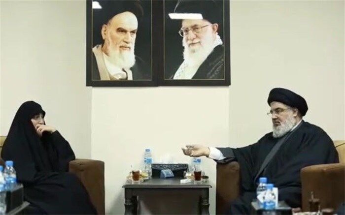 دیدار دختر سردار سلیمانی با سید حسن نصرالله+فیلم