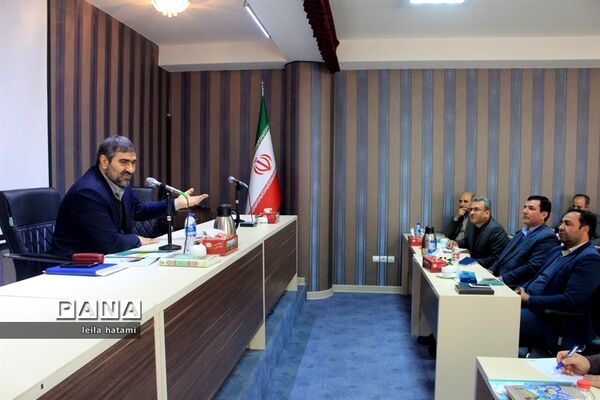 جلسه مشترک شورای معاونان اداره‌کل و مدیران و روسای آموزش و پرورش نواحی  و مناطق استان آذربایجان شرقی