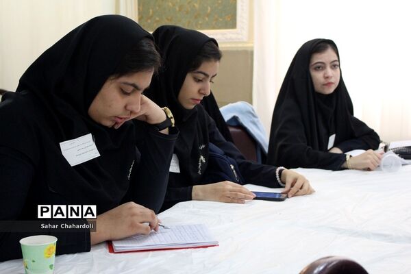 افتتاحیه دهمین دوره انتخابات مجلس و شورای دانش آموزی همدان