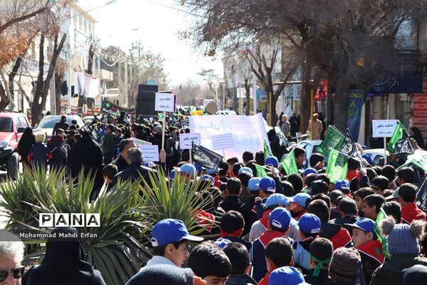 پویش دانش آموزی نوگلان فاطمی در آباده