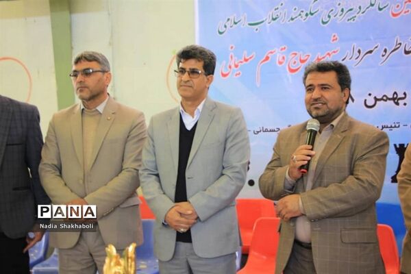 مقام اول والیبال بانوان گناوه در جشنواره ورزشی فرهنگیان بسیجی آموزش و ‌پرورش استان بوشهر