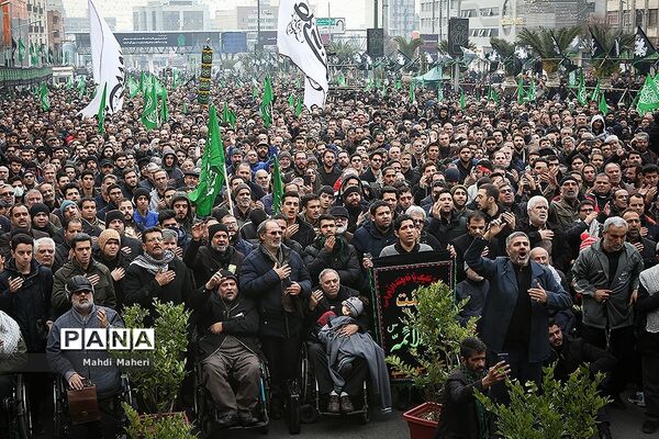 اجتماع عاشورای فاطمی در میدان هفت تیر