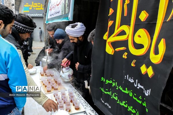 عزاداری خیابانی مردم ارومیه در سوگ حضرت فاطمه زهرا (س)