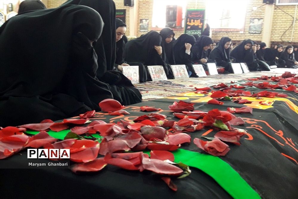 مراسم عزاداری بانوان فشافویه درسوگ حضرت فاطمه زهرا(س)