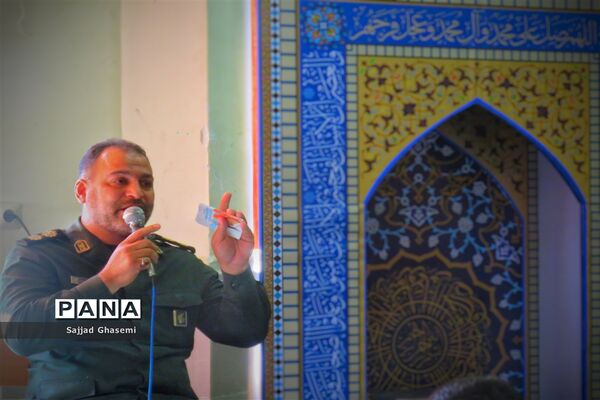 مراسم مذهبی در مدرسه نمونه دولتی بشارتی