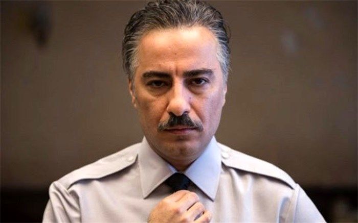 واکنش نوید محمدزاده به پوستر فیلم «خروج» حاتمی کیا