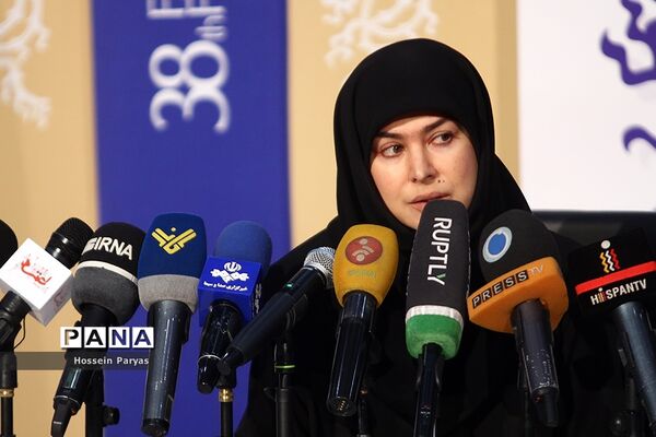 نشست خبری سی و هشتمین جشنواره فیلم فجر