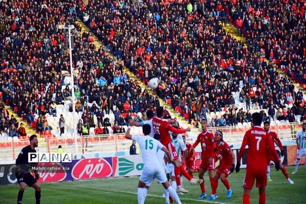 دیدار تیم‌هاى تراکتور و ذوب آهن