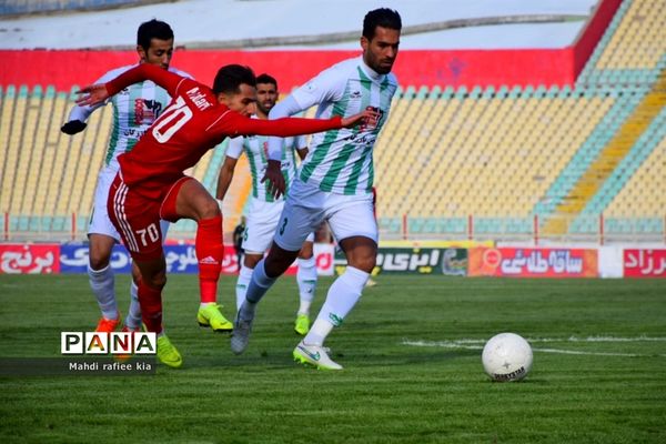 دیدار تیم‌هاى تراکتور و ذوب آهن