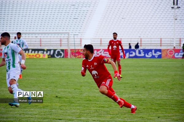 دیدار تیم‌هاى تراکتور و ذوب آهن