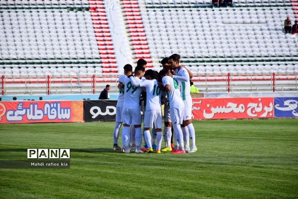 دیدار تیم‌هاى تراکتور و ذوب آهن