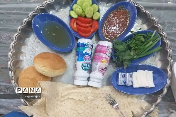 صبحانه سالم در مدارس ابرکوه