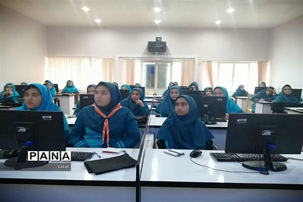 آموزش خبرنگاری در دبیرستان شهید صدوقی یزد