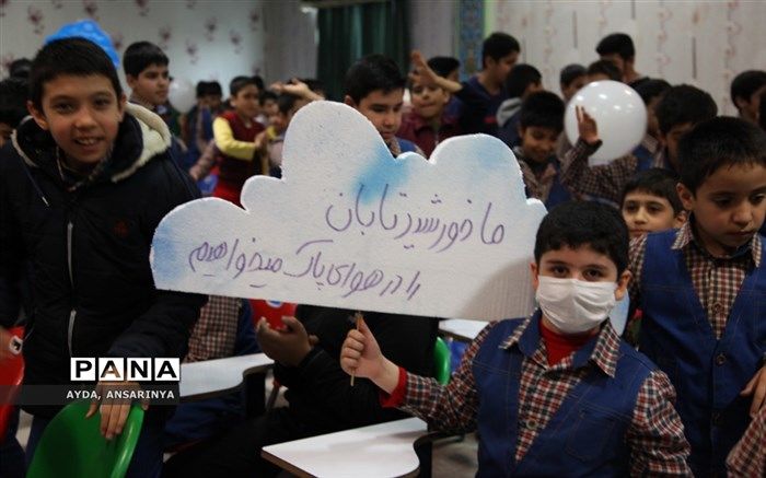 معلمان باید به گونه ای دانش آموزان را تربیت کنند که دوستدار خود، محیط زیست و جامعه  باشند