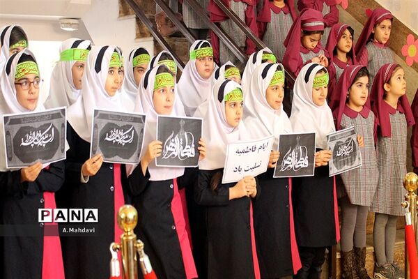 سیل مهربانی دانش‌آموزان