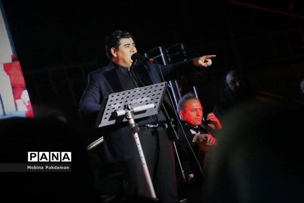 کنسرت سالار عقیلی در ساری