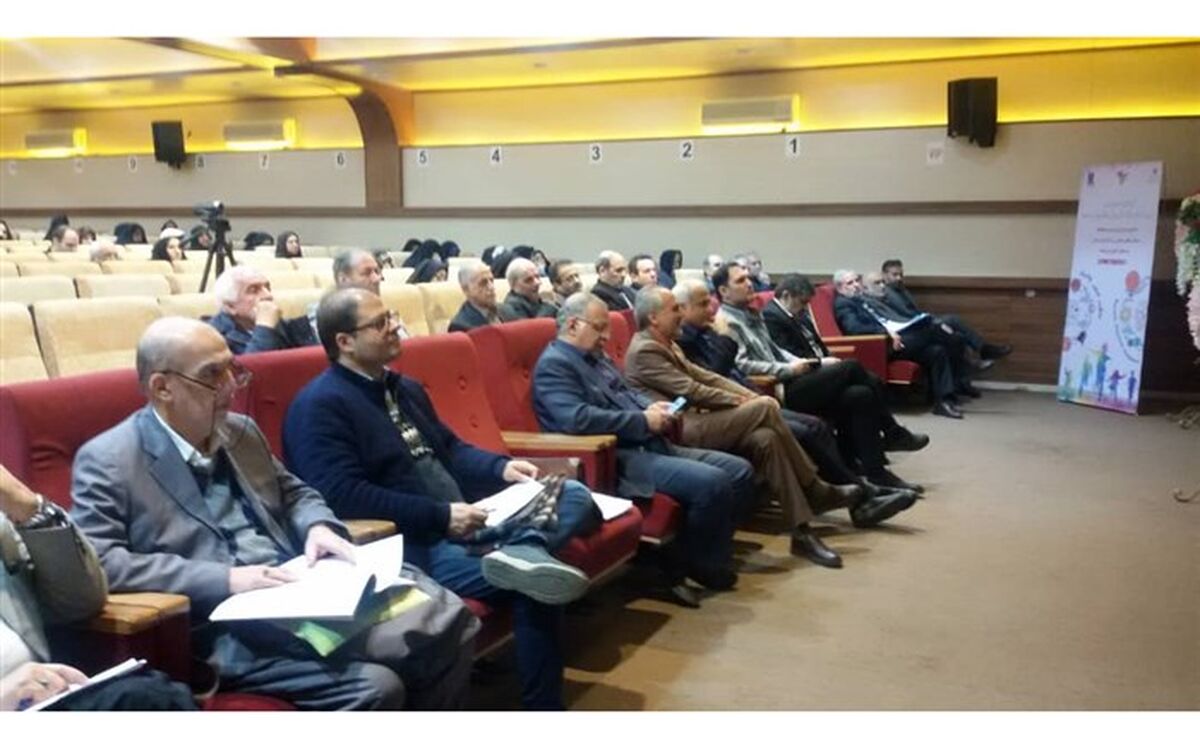 جلسه آموزشی موسسان و مدیران مدارس و مراکز غیردولتی در منطقه یک