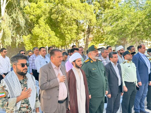 غبارروبی قبور مطهر شهدا در بستک