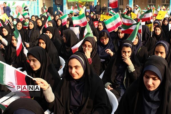 آیین استانی نواخته شدن زنگ انقلاب در اهواز
