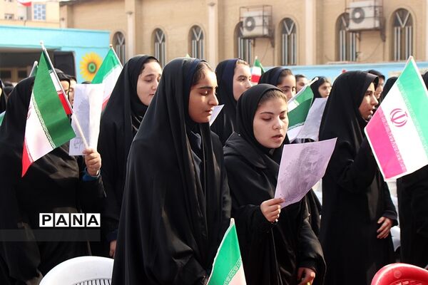 آیین استانی نواخته شدن زنگ انقلاب در اهواز