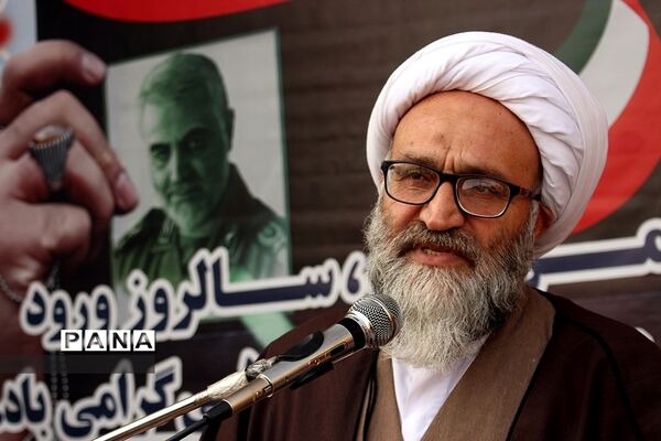 آیین استانی نواخته شدن زنگ انقلاب در اهواز