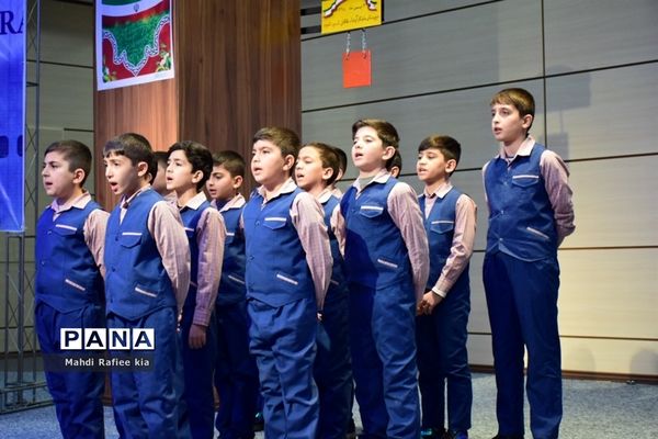 مراسم نواختن زنگ انقلاب و آغاز رسمی جشن های چهل و یکمین سالگرد پیروزى انقلاب اسلامى در آذربایجان شرقی