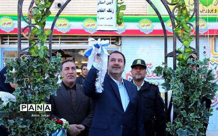استاندار فارس: حضور مردم در انتخابات، نشان‌دهنده اراده ملت بر مسیر قانون‌گذاری و سرنوشت کشور است
