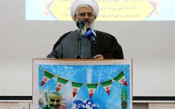 امروز انقلاب بر روی جوانان برنامه‌ریزی کرده و سنگر در اختیار آینده‌سازان است