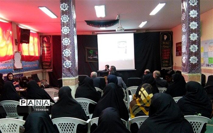 کارگاه آموزشی مبارزه با قاچاق کالا منطقه 12