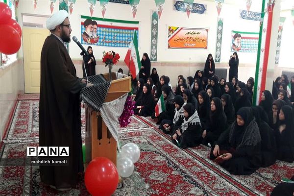 نواخته شدن زنگ انقلاب در مدارس اشکذر