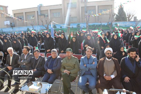مراسم نواخته شدن زنگ انقلاب اسلامی در شهرستان اسلامشهر