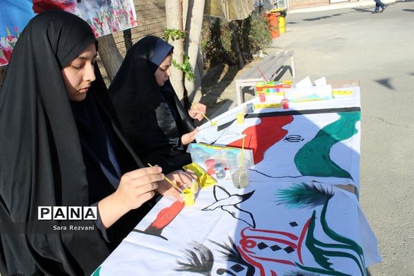 مراسم نواخته شدن زنگ انقلاب اسلامی در شهرستان اسلامشهر