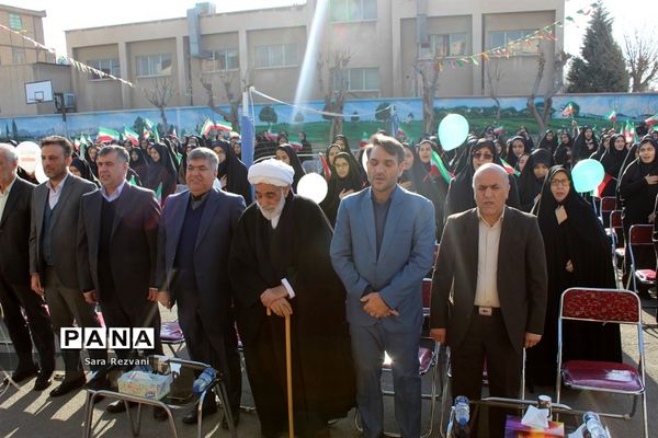 مراسم نواخته شدن زنگ انقلاب اسلامی در شهرستان اسلامشهر