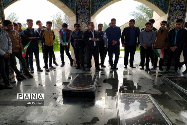 زنگ انقلاب  در دبیرستان سعادت شبانکاره