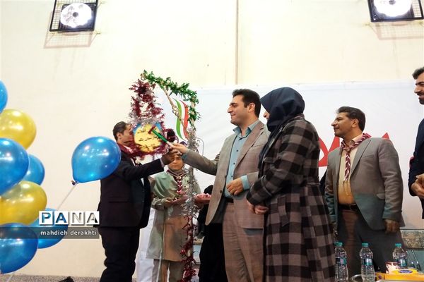 مانور تشکیلاتی یاوران انقلاب درآموزش و پرورش ناحیه یک بهارستان