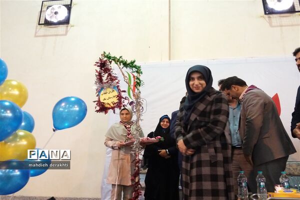 مانور تشکیلاتی یاوران انقلاب درآموزش و پرورش ناحیه یک بهارستان