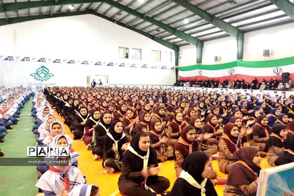 مانور تشکیلاتی یاوران انقلاب درآموزش و پرورش ناحیه یک بهارستان