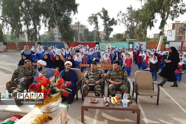 نواختن طنین زنگ انقلاب درمدارس شهرستان حمیدیه