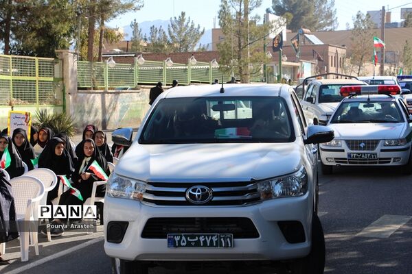 زنگ انقلاب به مناسبت ورود امام خمینی ره درشهرستان خوسف