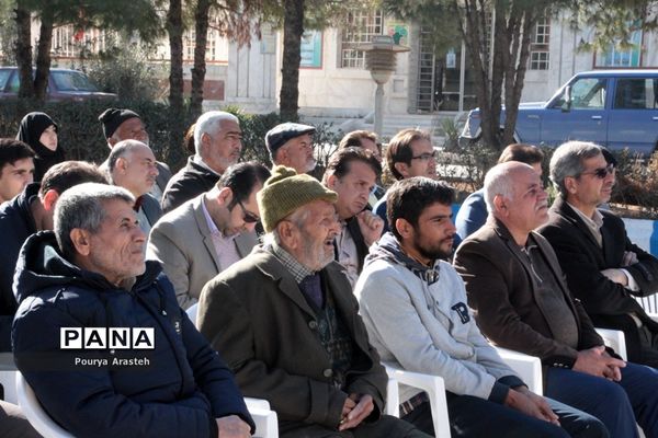 زنگ انقلاب به مناسبت ورود امام خمینی ره درشهرستان خوسف