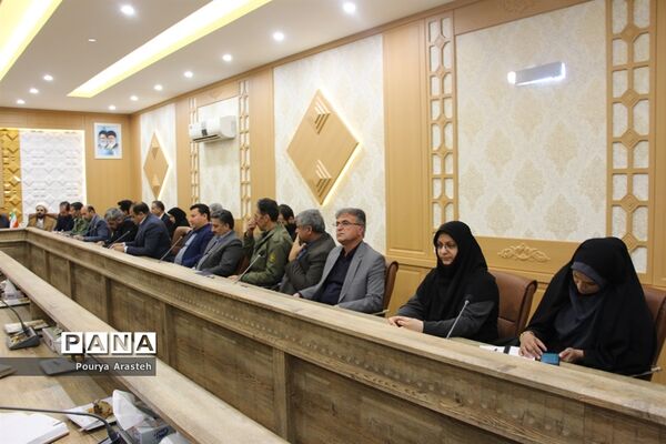 در اولین روز از دهه فجر شورای اداری شهرستان خوسف در دفتر فرمانداری