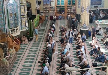 تظاهرات مردمی علیه رژیم صهیونسیتی در شهرستان ورامین پس از خواندن نماز عبادی و سیاسی جمعه 