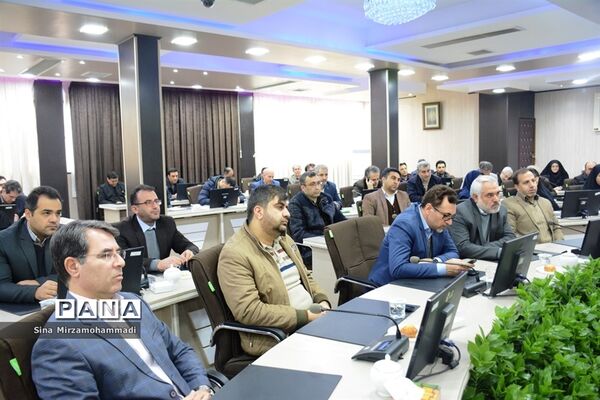 نشست روشنگری و بصیرت بسیجیان فرهنگی آموزش و پرورش آذربایجان غربی