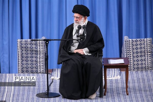 دیدار اقشار مختلف مردم با حضرت آیت‌الله خامنه‌ای رهبر انقلاب اسلامی