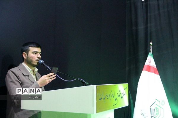 اعزام دانش آموزان پسر ناحیه یک شهرری به اردوی راهیان نور