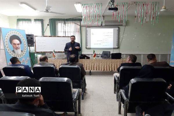 برگزاری کارگاه تفکر و سواد رسانه وآموزش عکاسی درشهرستان حمیدیه